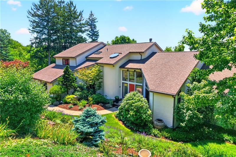 2682 Oak Hill Dr, Allison Park
