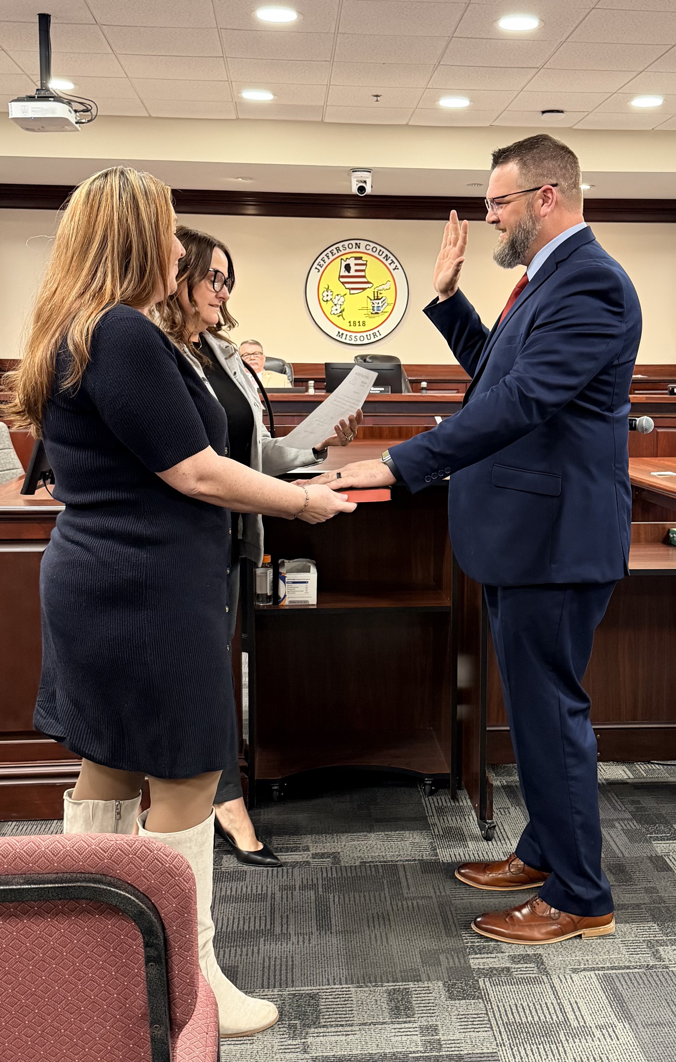 Tim Bennett is sworn in after being appointed to the Jefferson County Council District 5 seat.