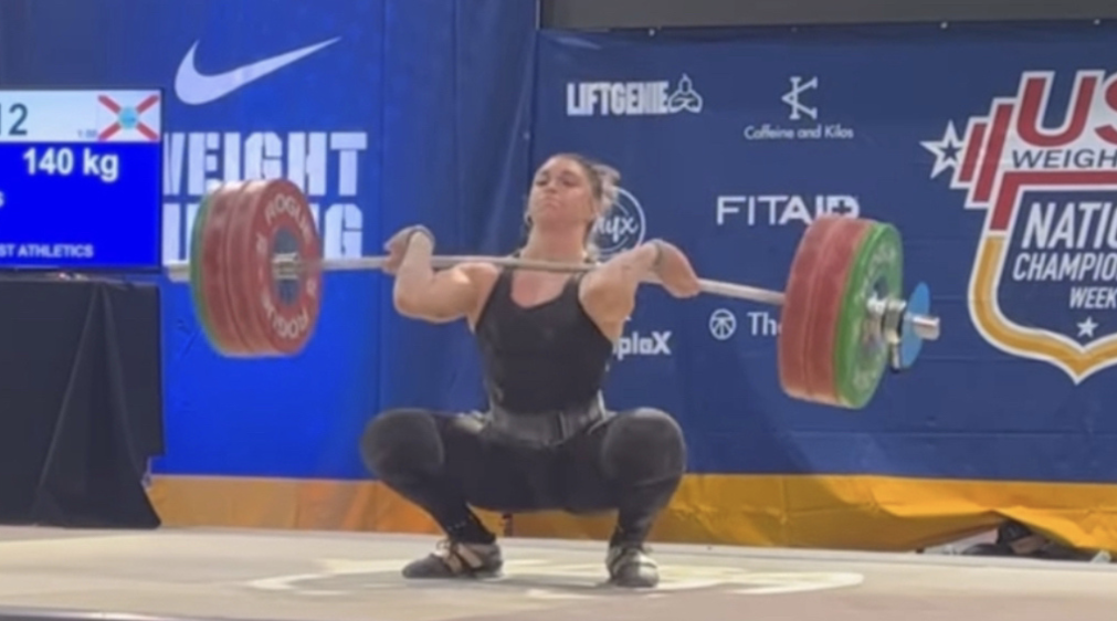 🏋️ mattie rogers breezes through three American Records