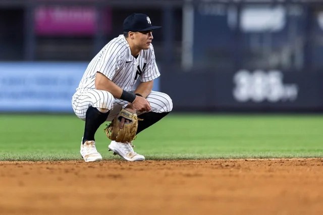 Yankees Starting Shortstop to sit against the Red Sox