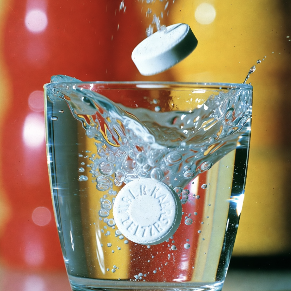 Alka-Seltzer 1976 'Plop, Plop, Fizz, Fizz' Commercial