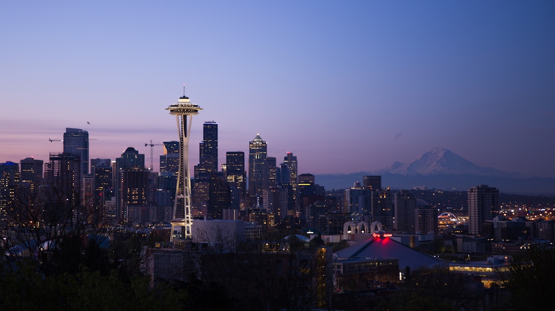Seattle Flight Deals - From $28 to LA and Huge Savings to Asia, Europe & Mexico