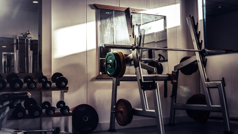 🏋️‍♂️ 3 Superman-inspired workouts that will pack on muscle
