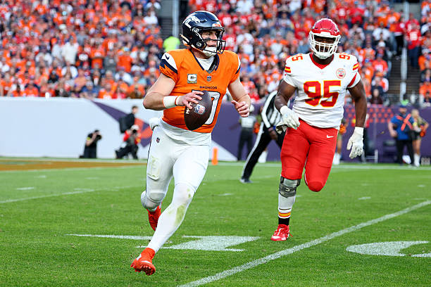 NFL DFS MNF Showdown Playbook