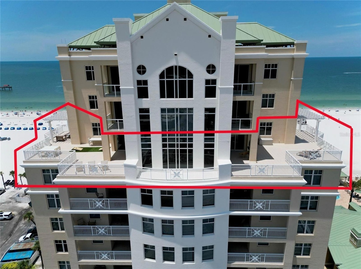 Clearwater Beach's Ultimate Penthouse - High Ceiling Penthouse Style In Clearwater