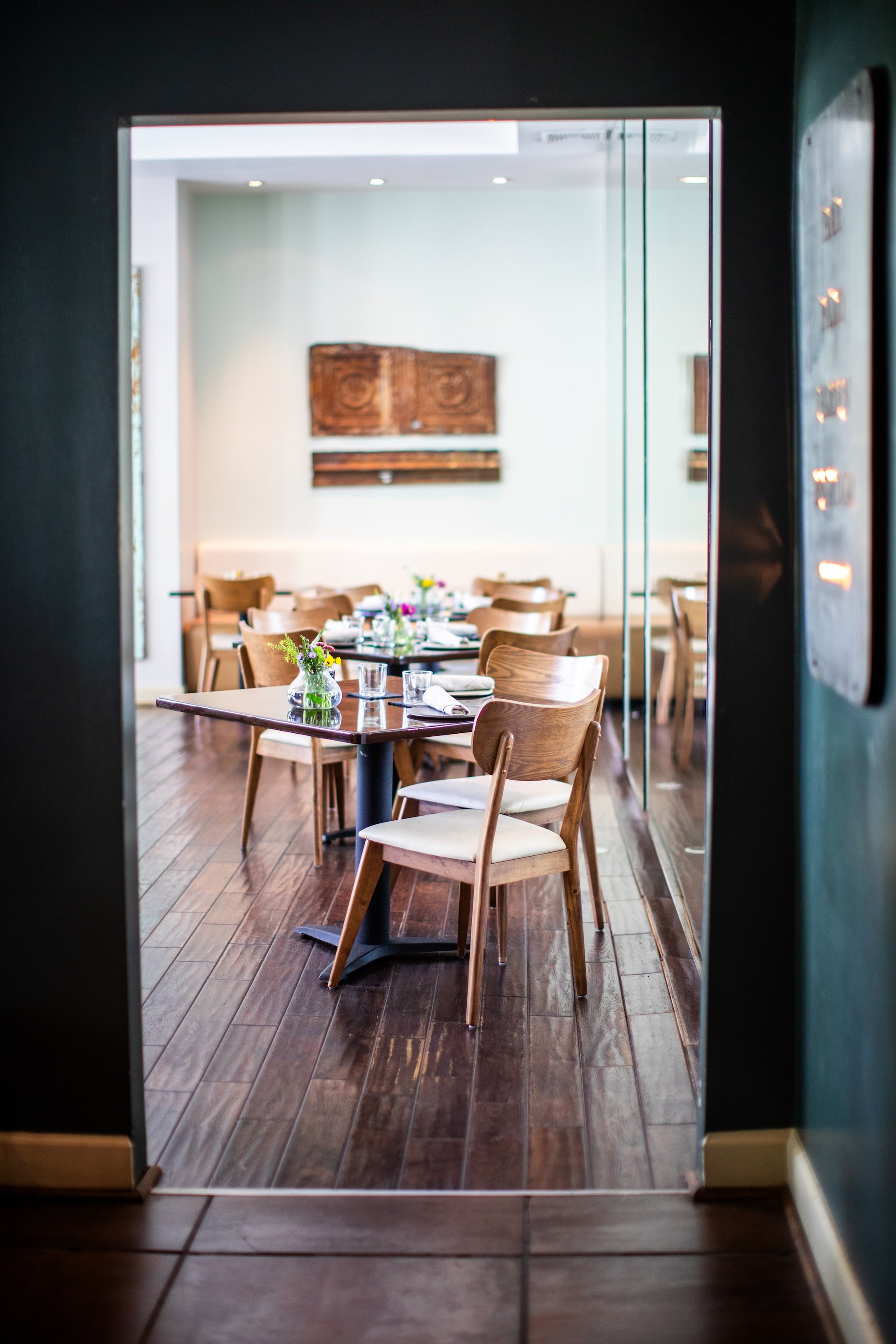 Dining room at The Blue Door Inn