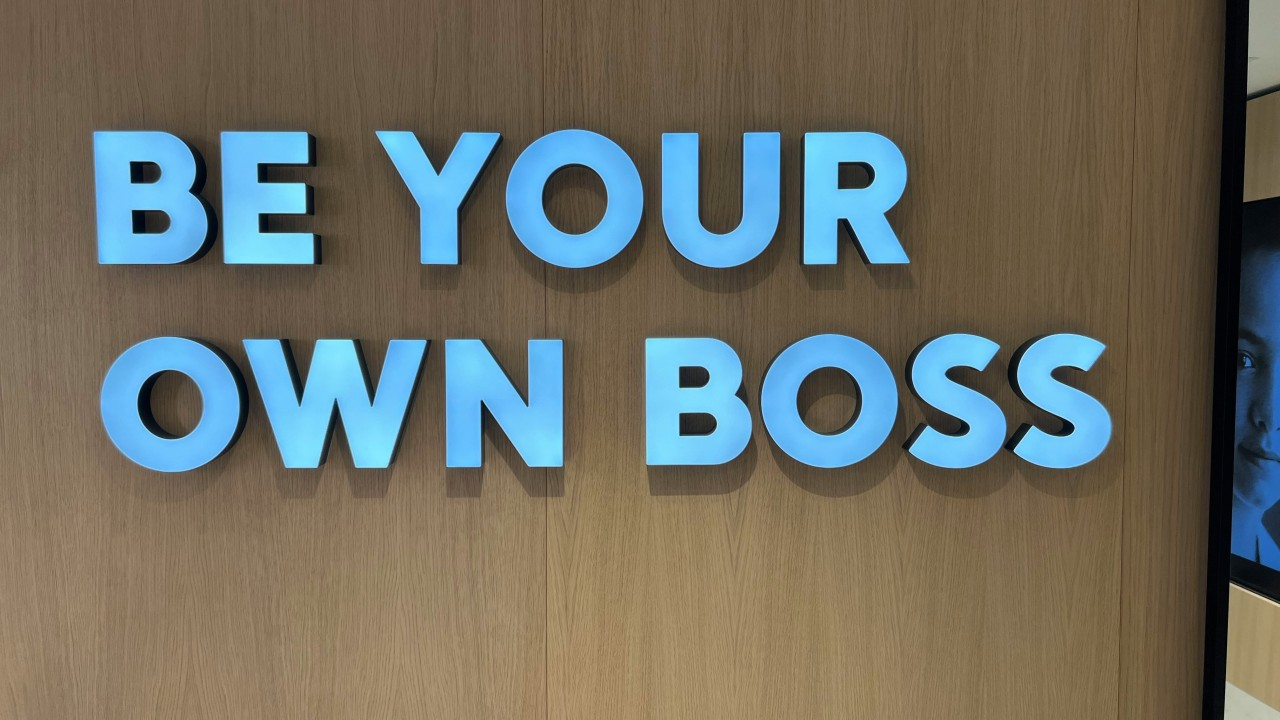 Corporate Life Not Working? 5 Ways to Hire Yourself