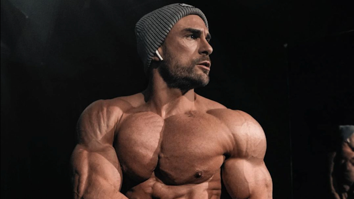 🏋️ is the incline bench press better than flat bench?