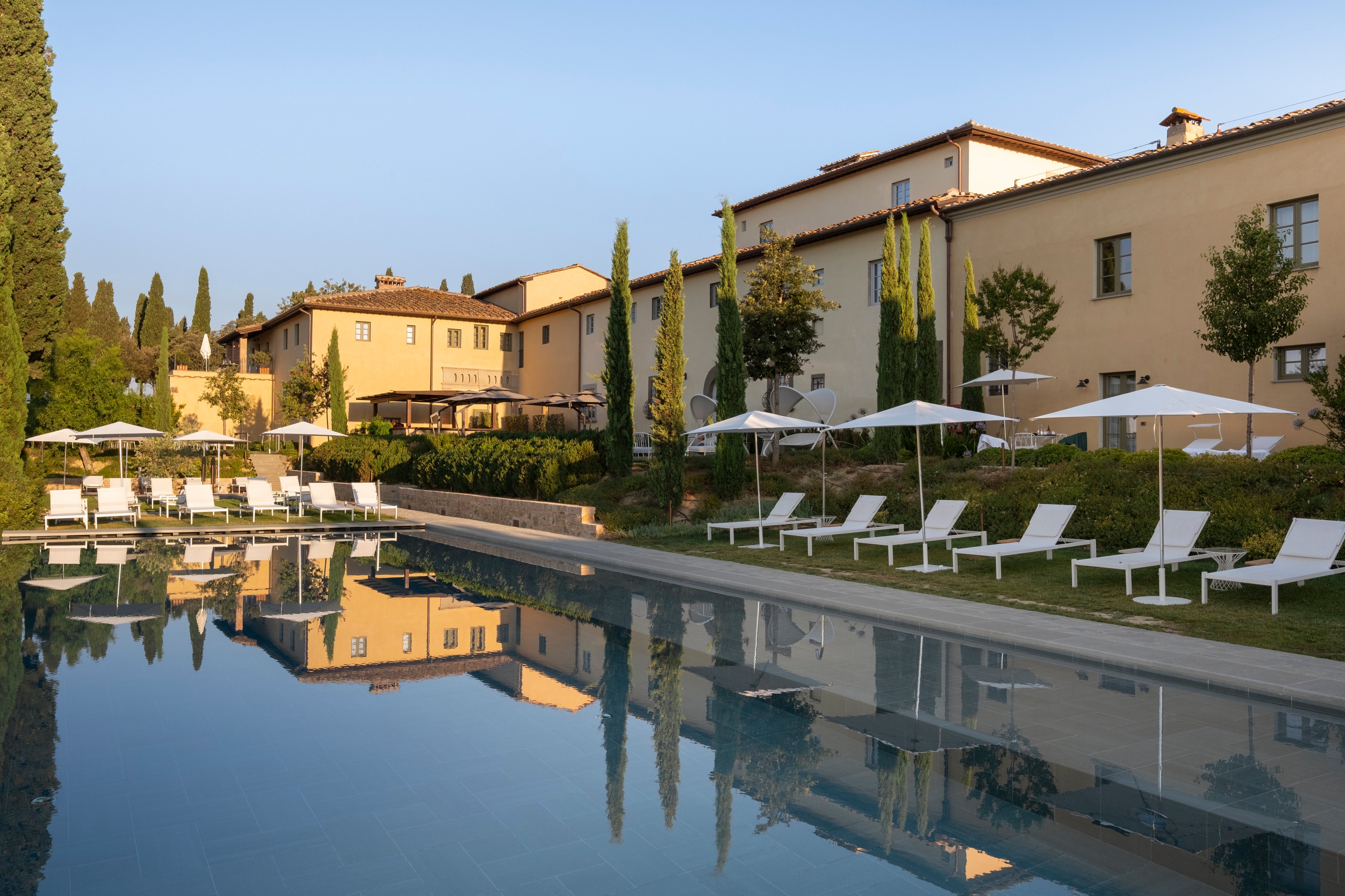 Pool and loungers at Villa Petriolo