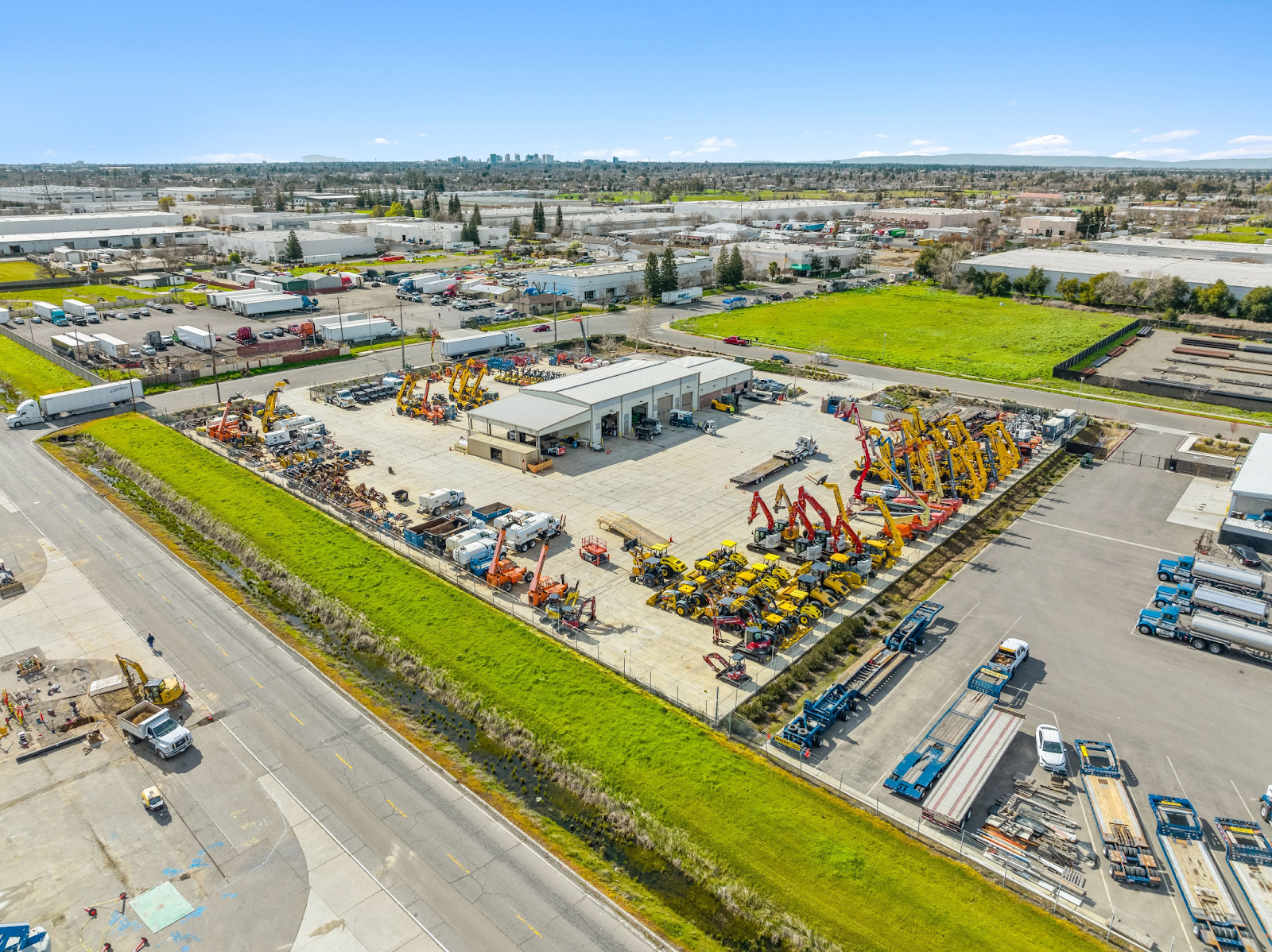 Heavy equipment outdoor storage yard