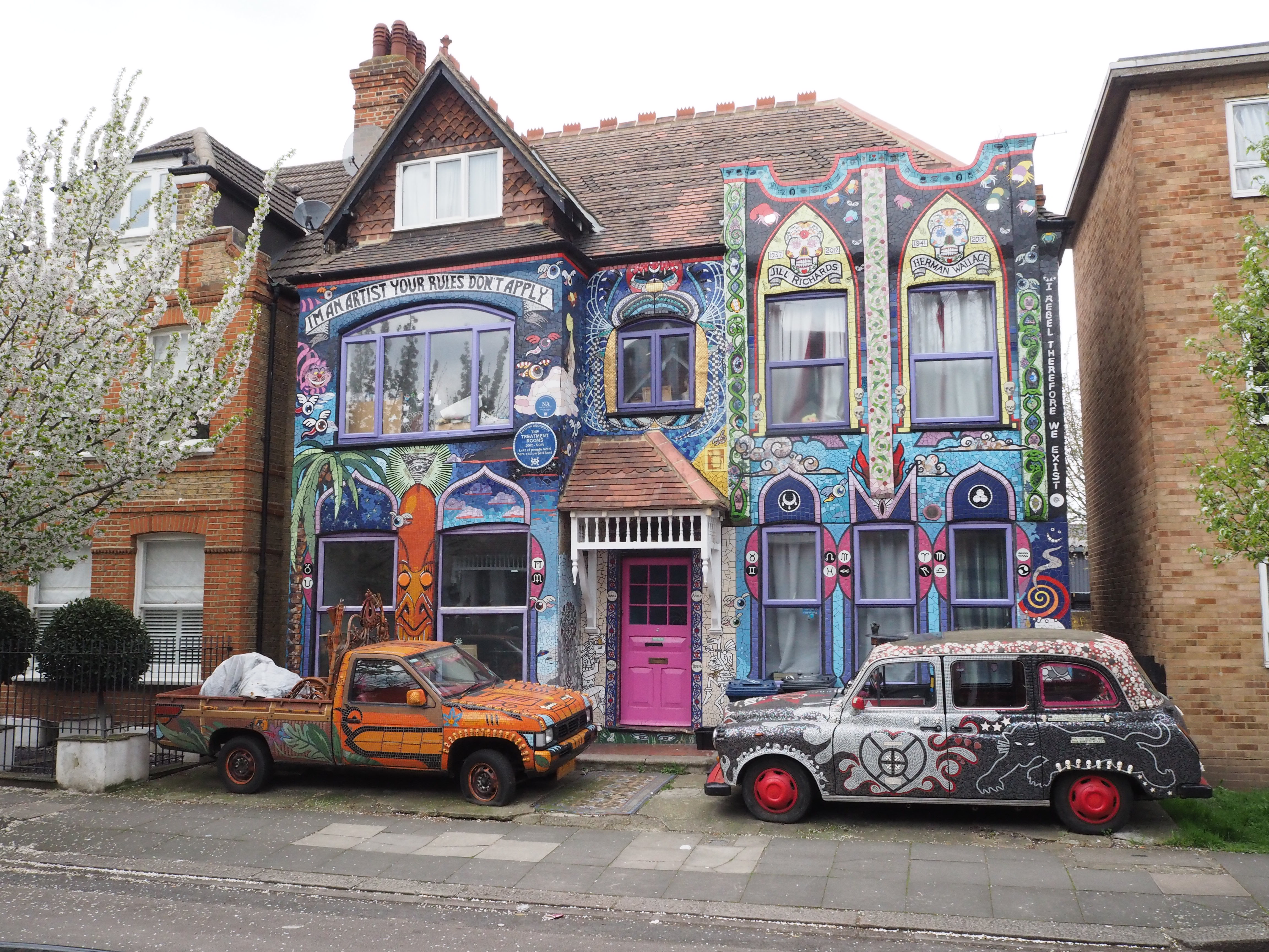 The only way to silence a mosaic is to take a hammer to it