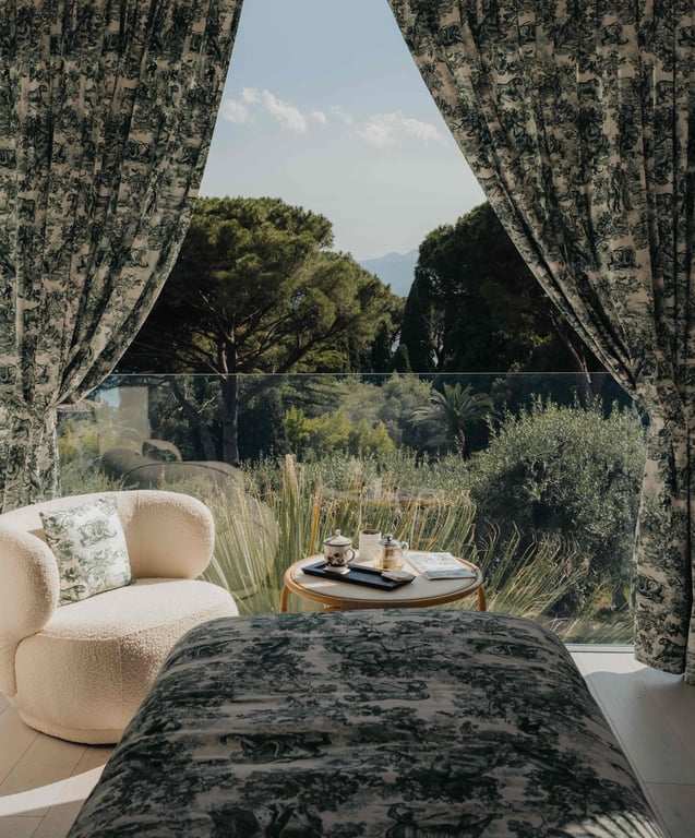 Dior treatment space overlooking the trees