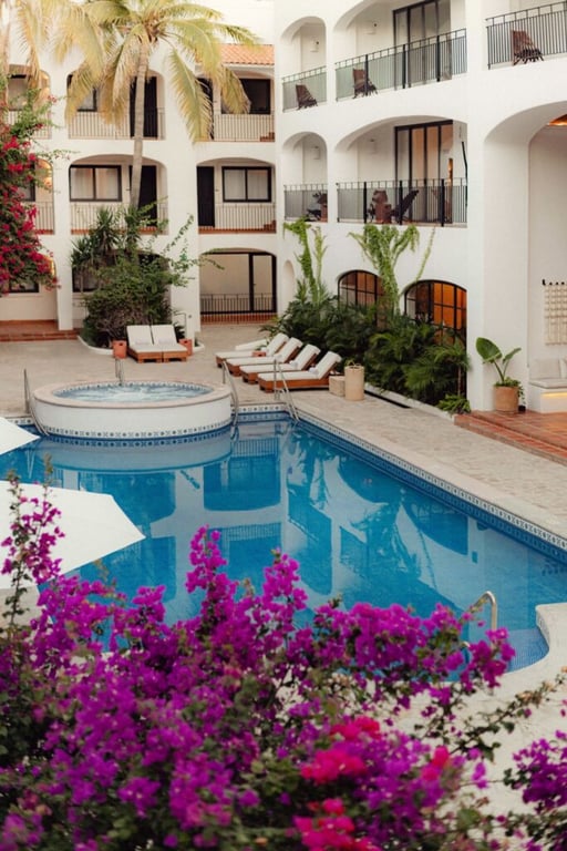 Courtyard swimming pool at Tropicana Los Cabos