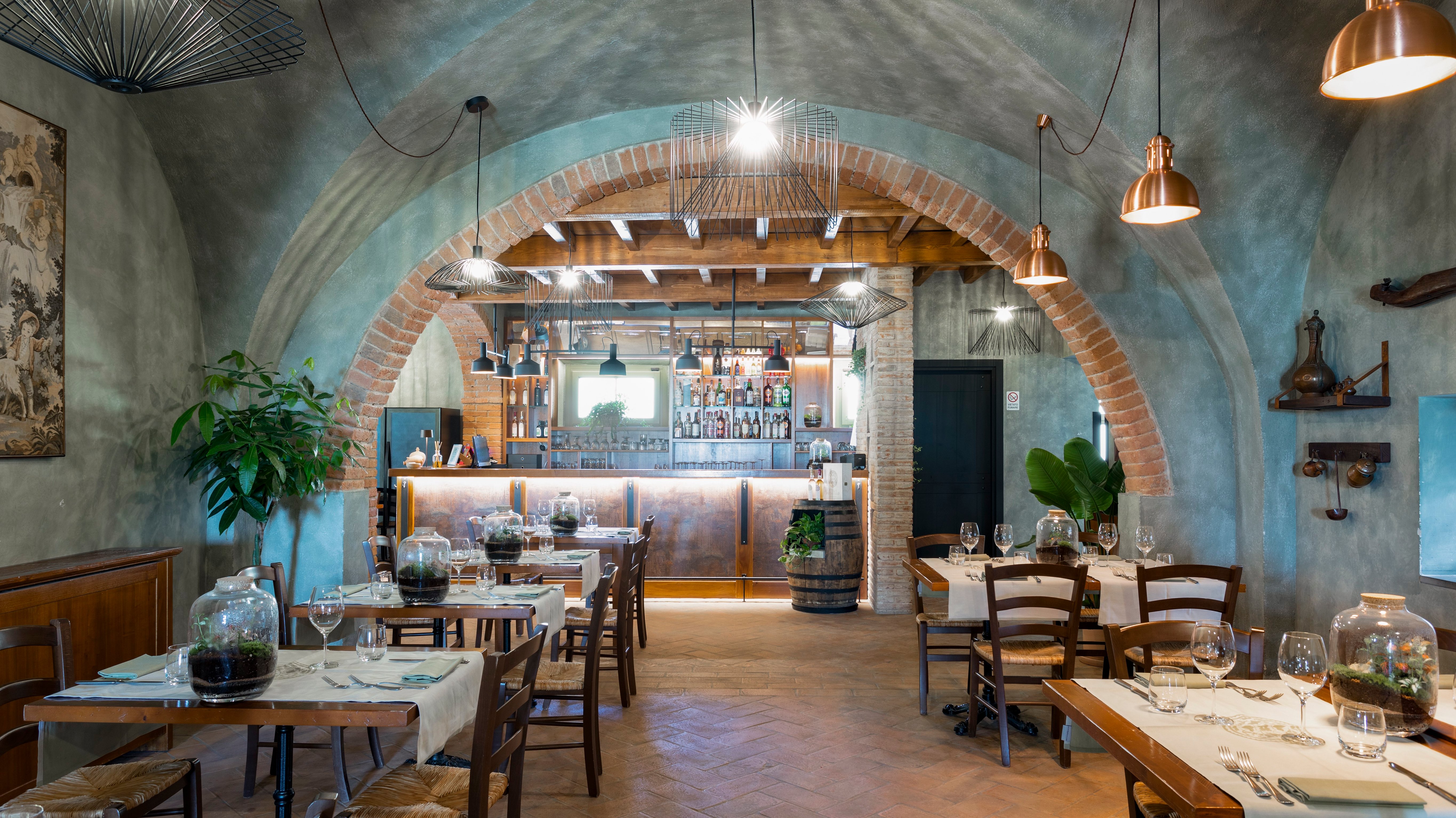 Arched dining room at Villa Petriolo