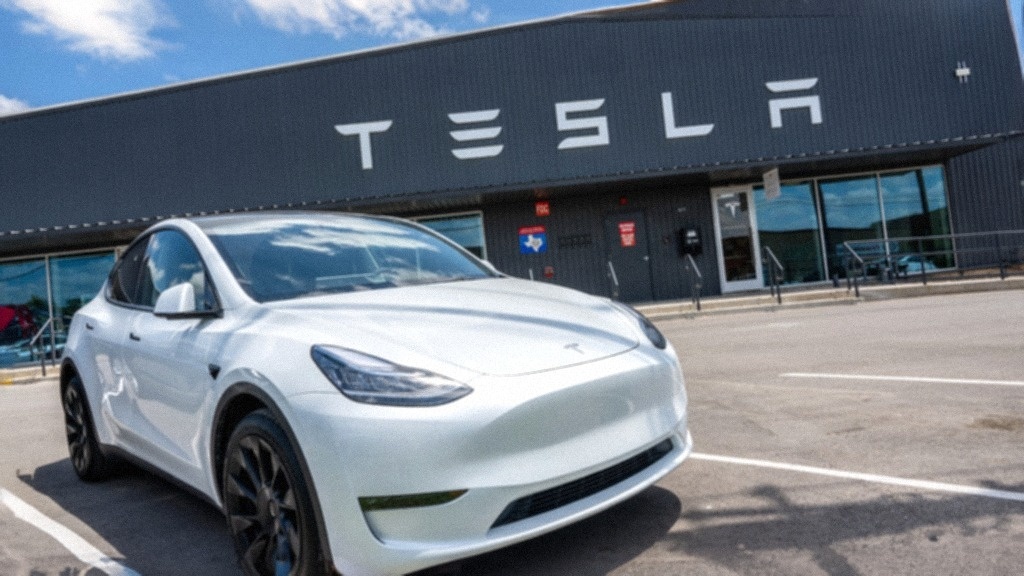 Did Tesla Just Waste $500 Million? State Officials Weigh In - rxa5xrq