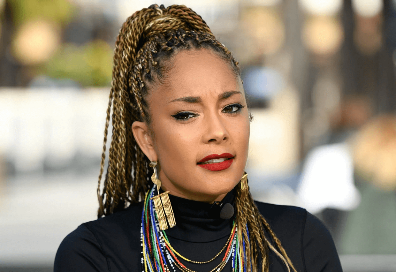 Mia Farrow Claims Trump Staged WHCD Shooting for Ratings