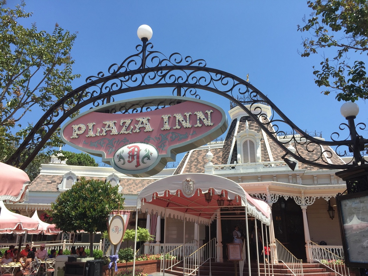 Before and After Broasting: 50 Years of The Plaza Inn