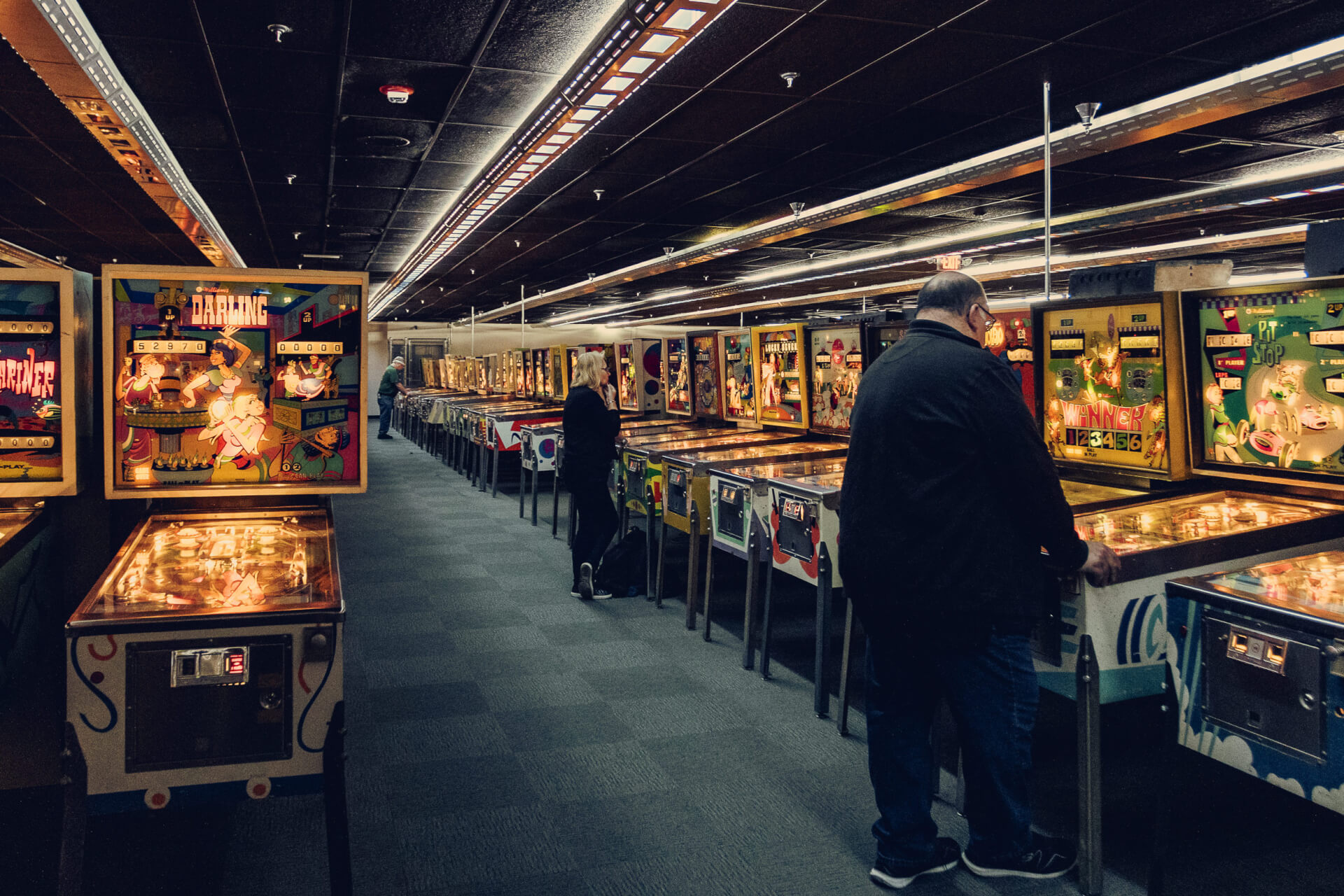 Louise Wagensonner playing pinball