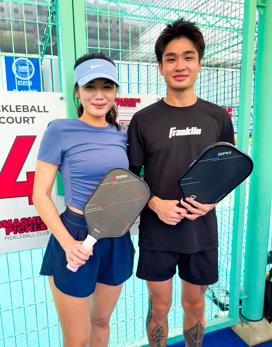 Such a compatible pair. Of paddles.