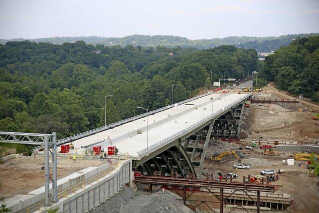The new Commercial Street Bridge in place over I-376