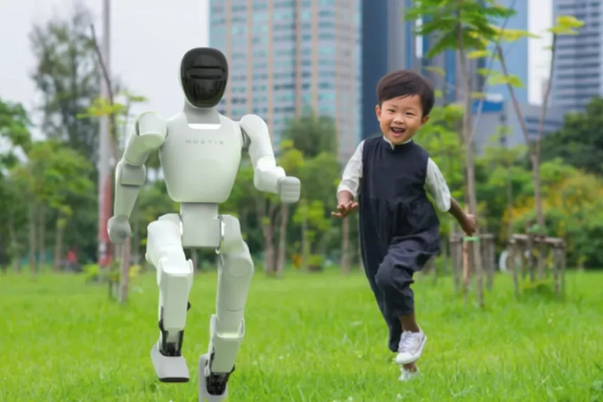 Bumi Family-Friendly Robot
