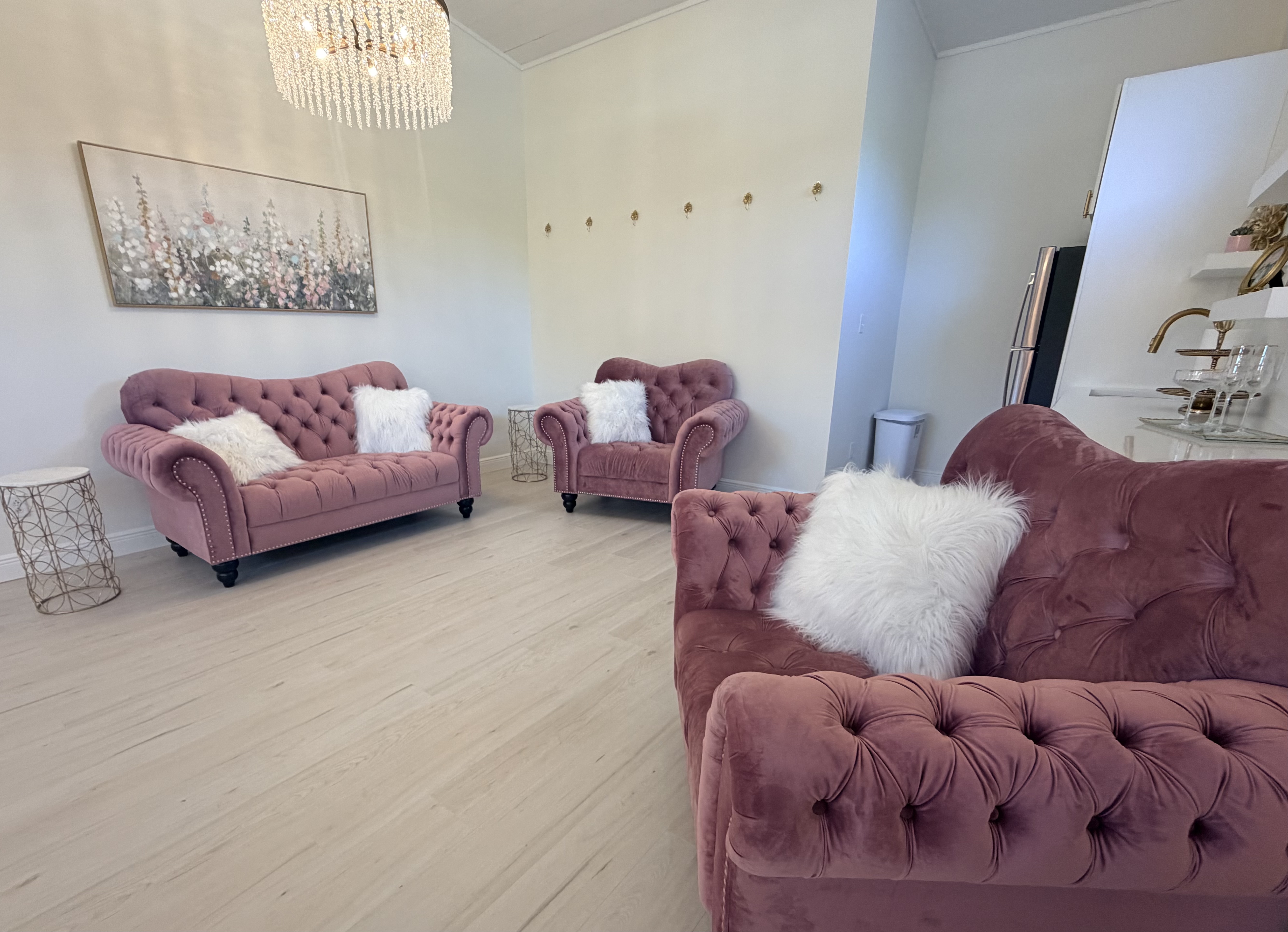 Romaine Valley bridal lounge