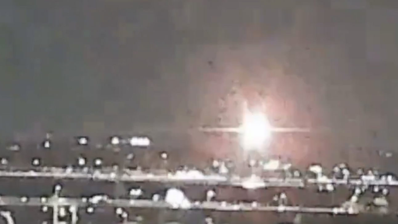 BREAKING: American Airlines Plane Crashes Into Military Helicopter, 60 Dead