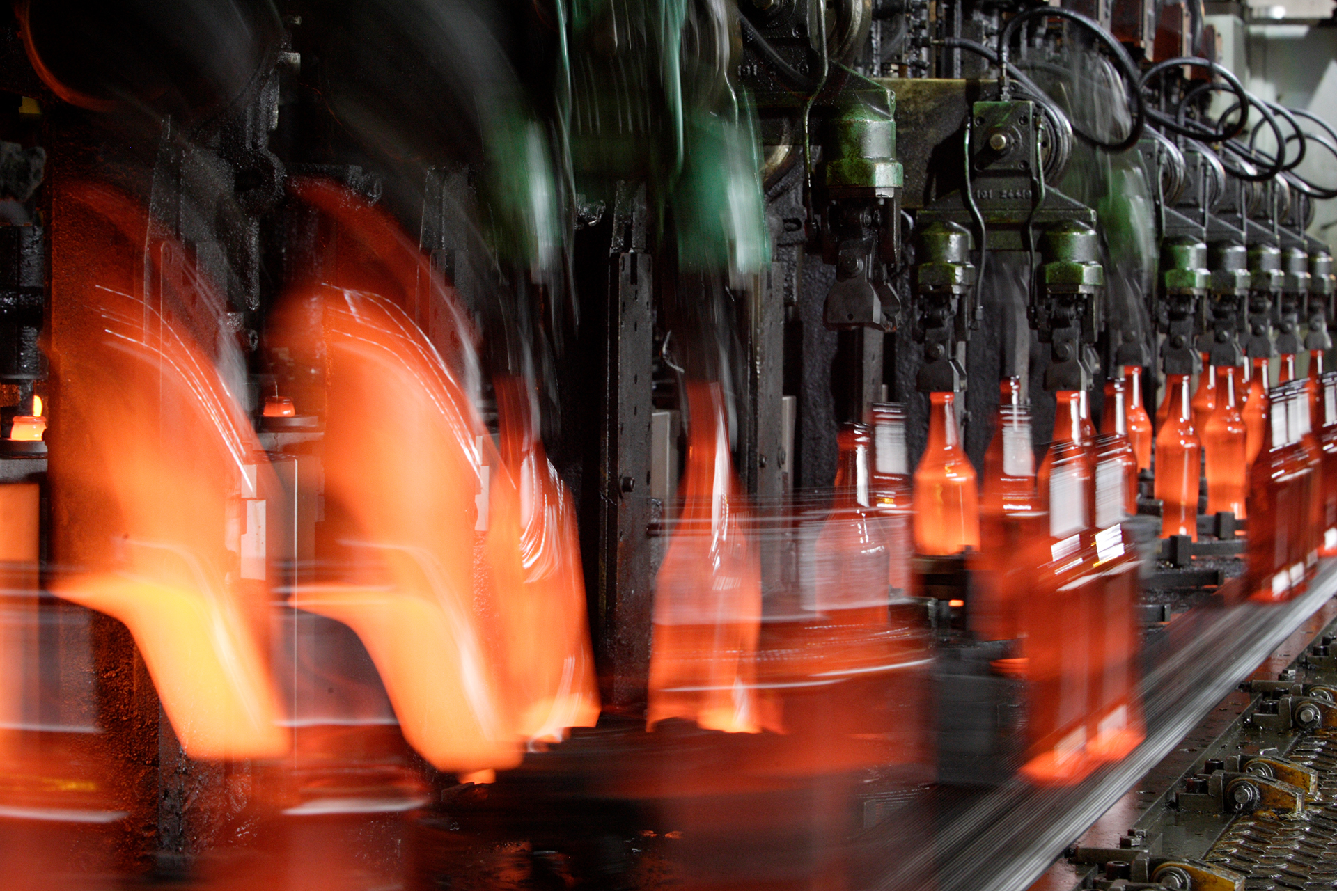 Glass bottle manufacturing line