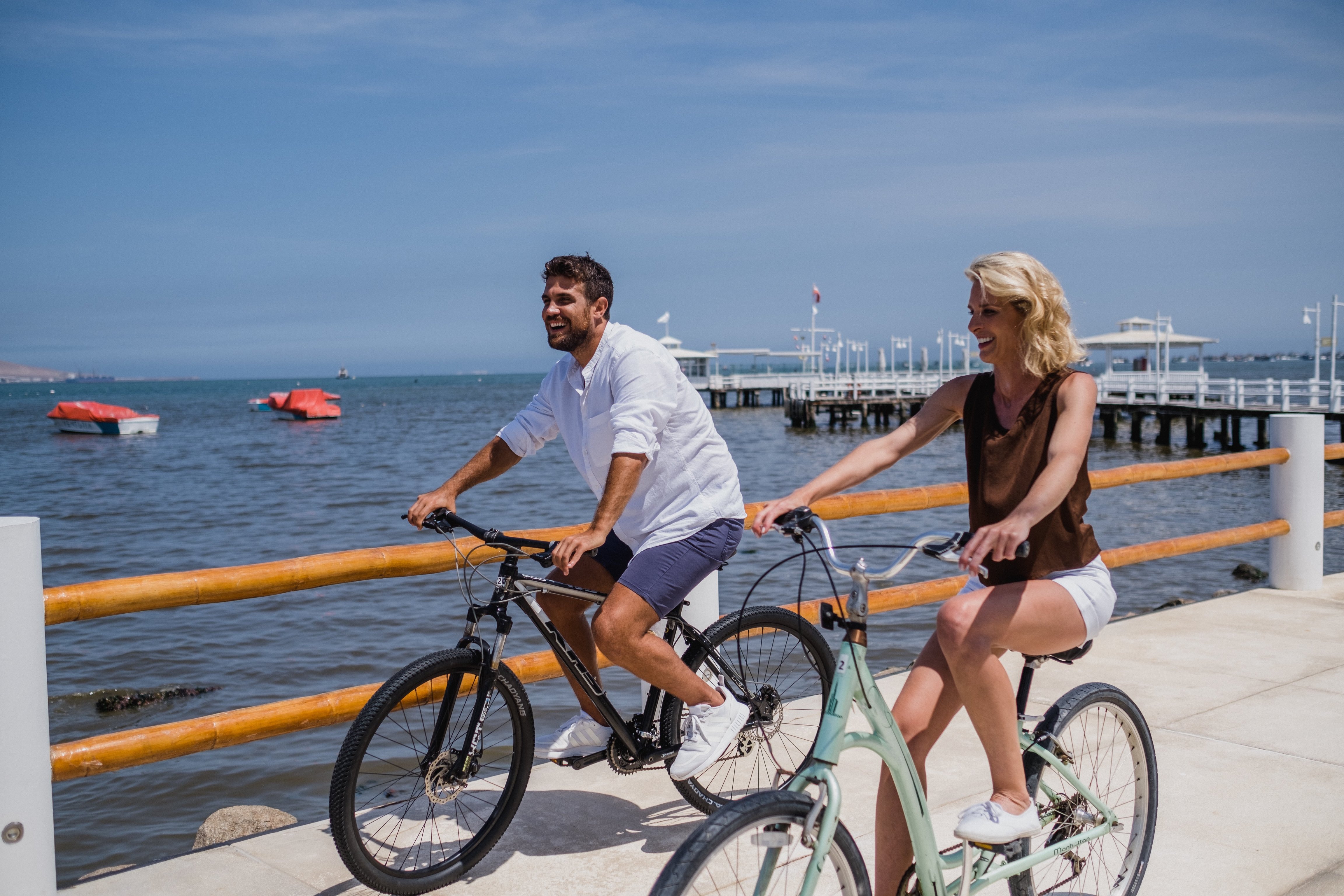 Guests cycling along the waterfront at Hotel Paracas