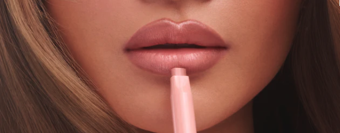 Sacheu DoubleDown Lip Definer — line and fill in one swipe