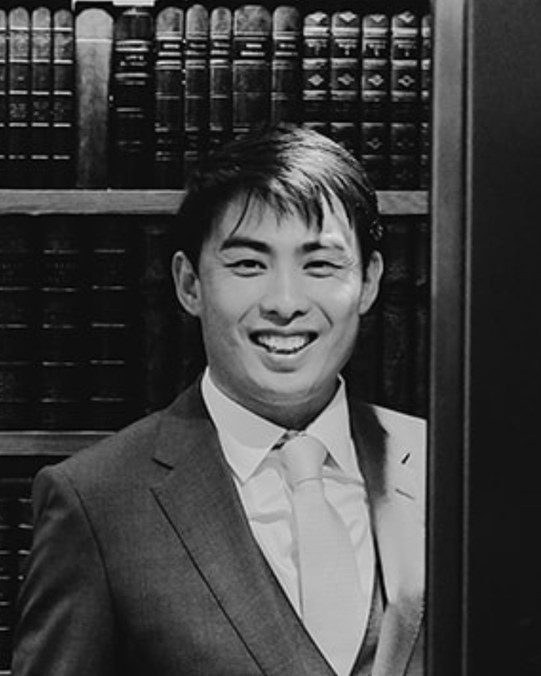 Yimin Xu