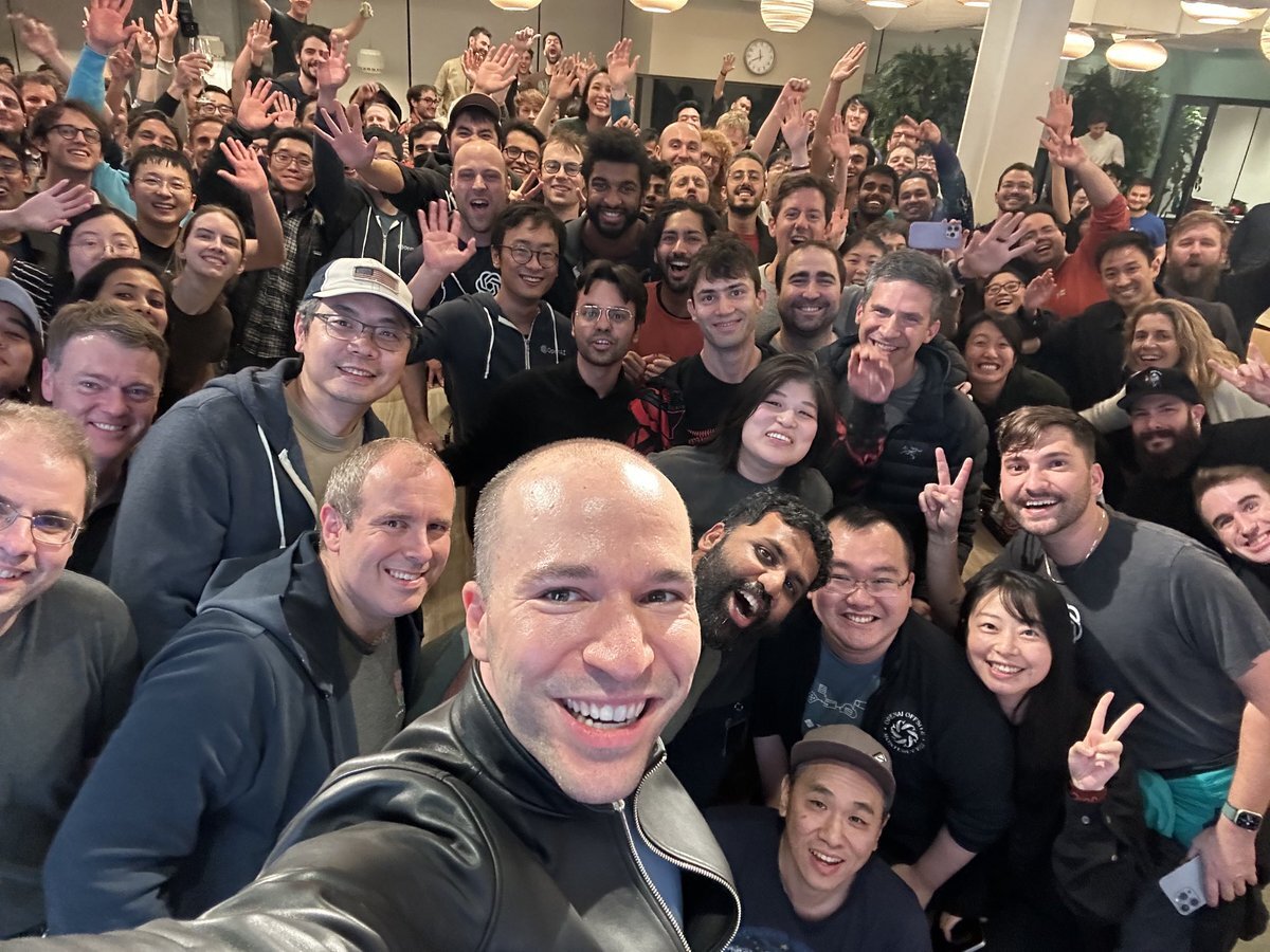 Breaking: Sam Altman to return as CEO of OpenAI