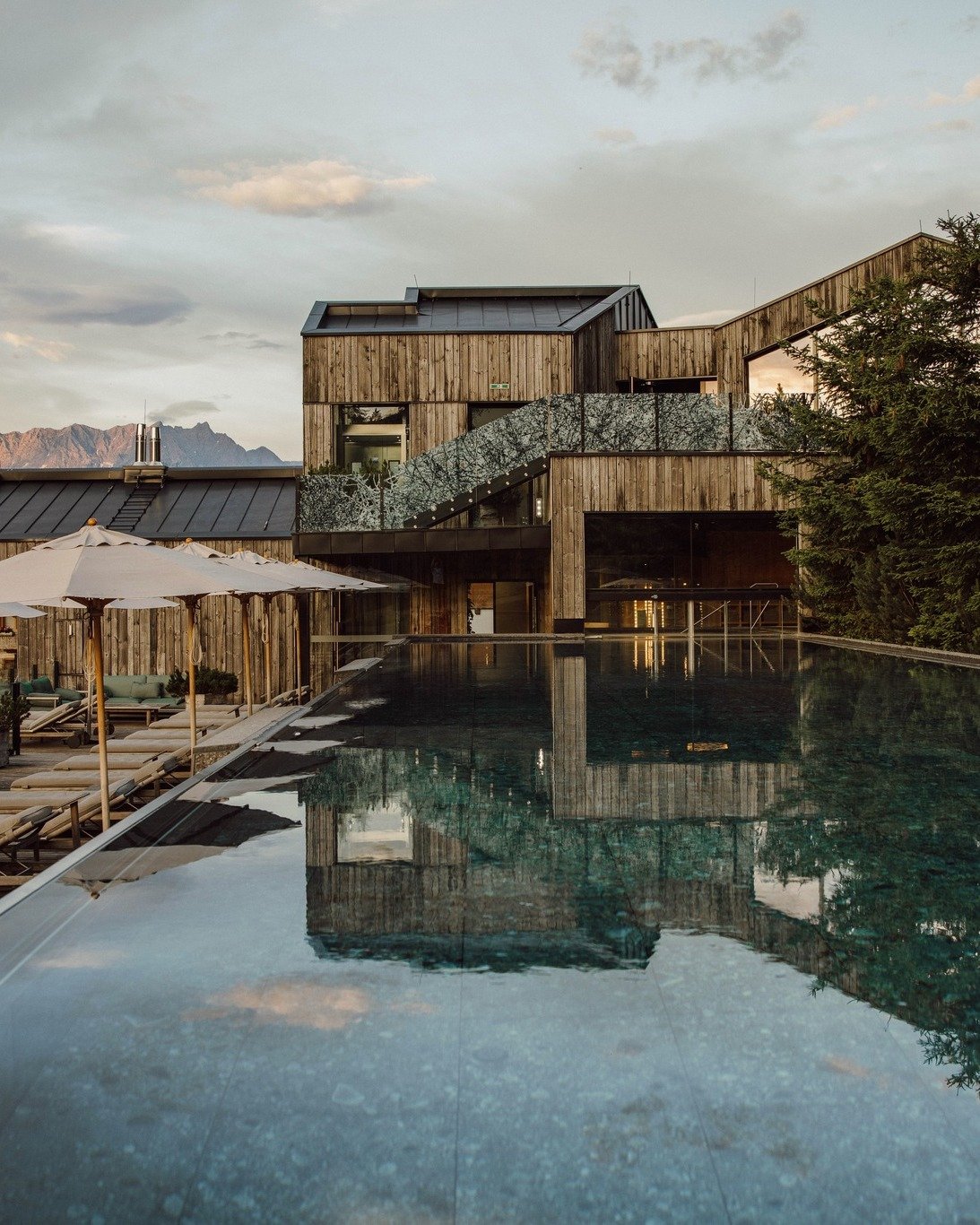 Lake House and waterside spa buildings at Naturhotel Forsthofgut