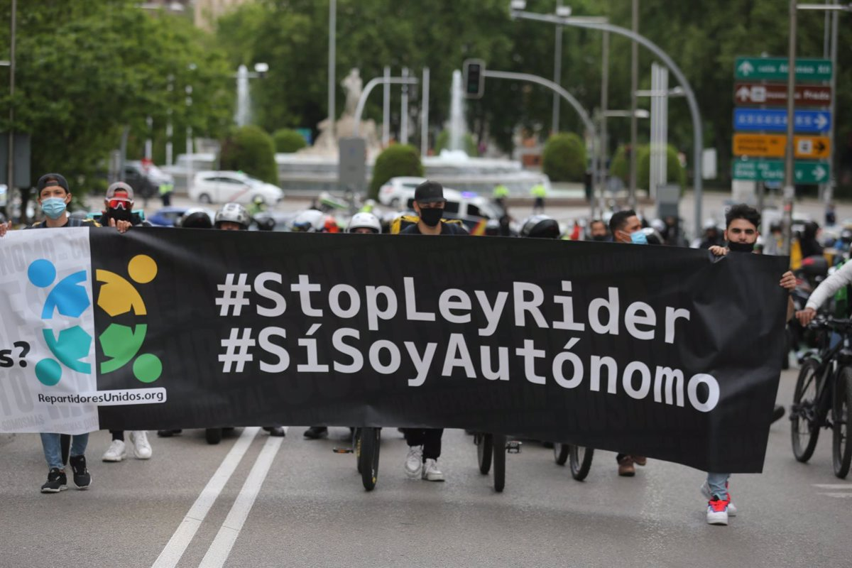 Portada de la edición La Ley Rider: Una ley condescendiente
