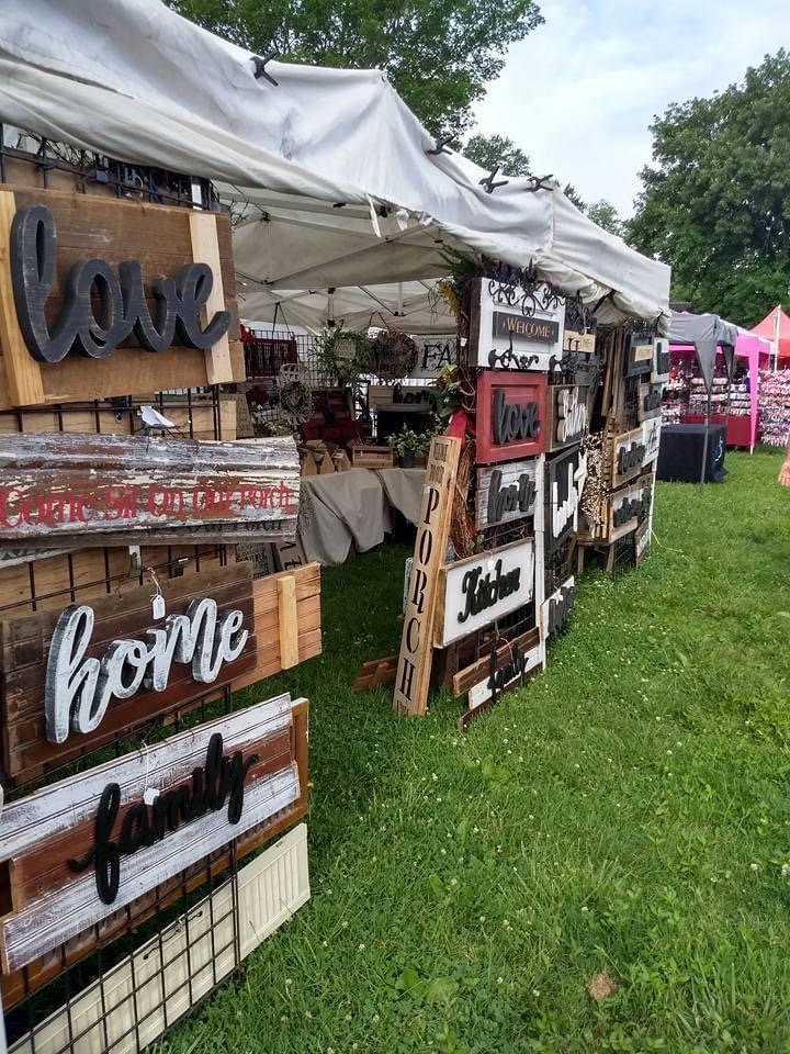 Vendor booths at the Kimmswick Strawberry Festival