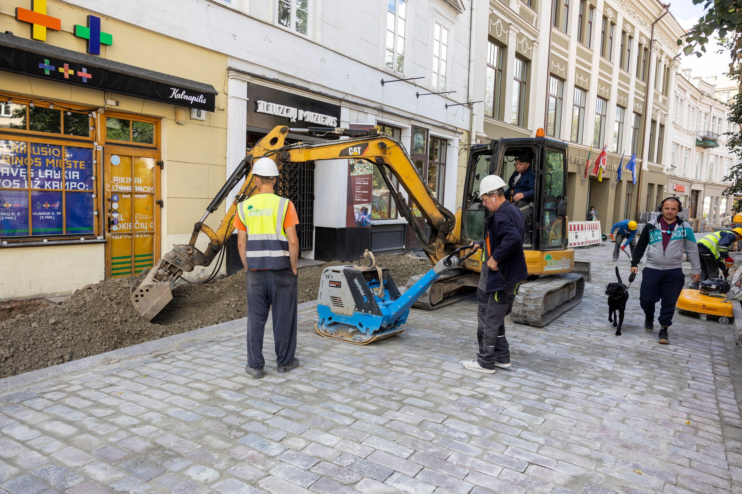 Pagalba sostinės verslams – patvirtintos mokesčių lengvatos dėl gatvių remonto