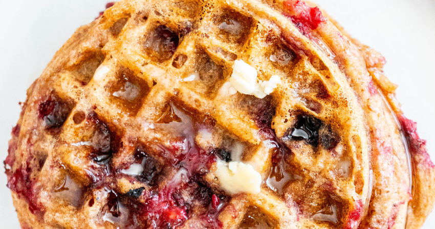 🍵 🧇 Liquid rituals + raspberry waffles.