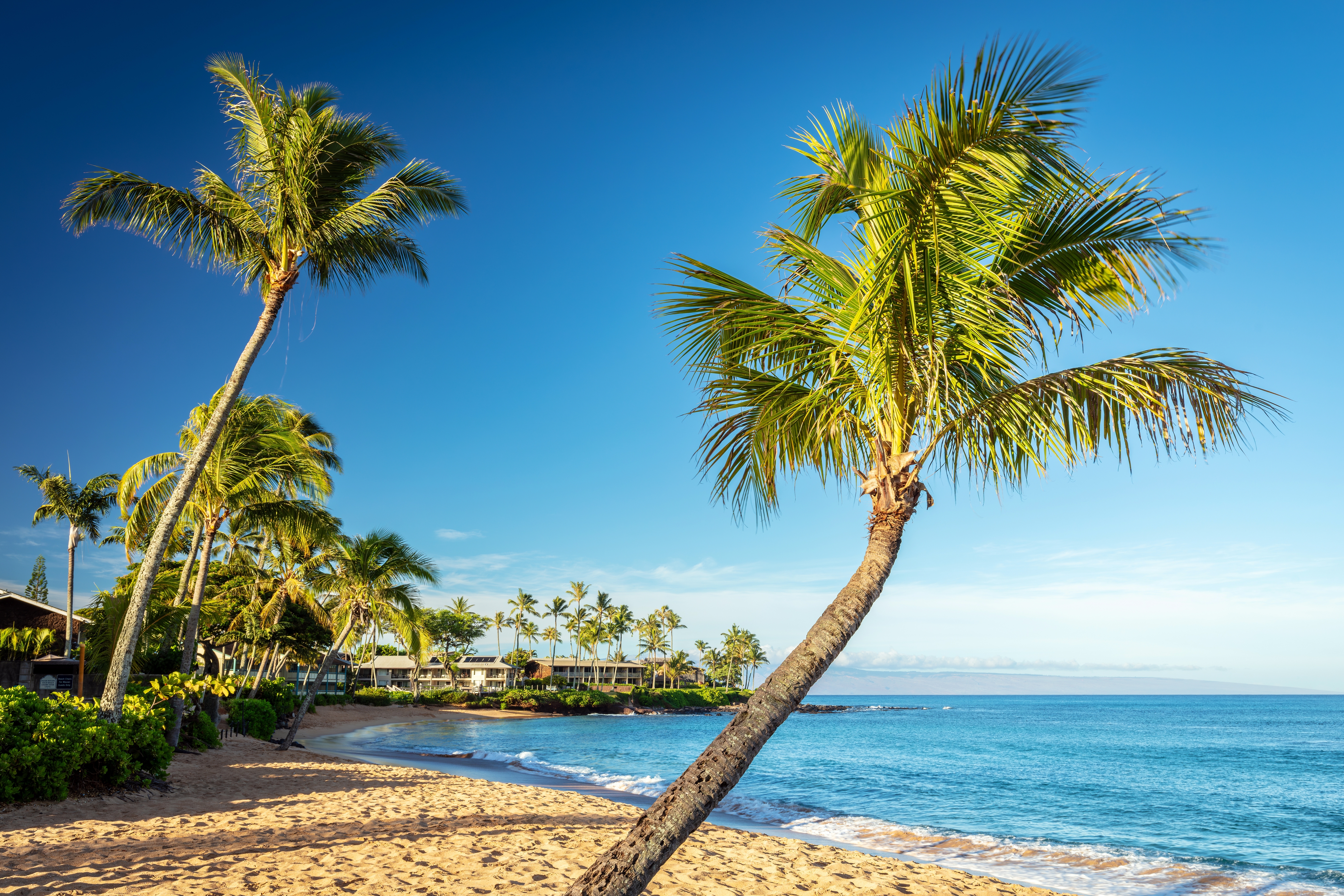 Nāpili Surf Beach Resort by Castle
