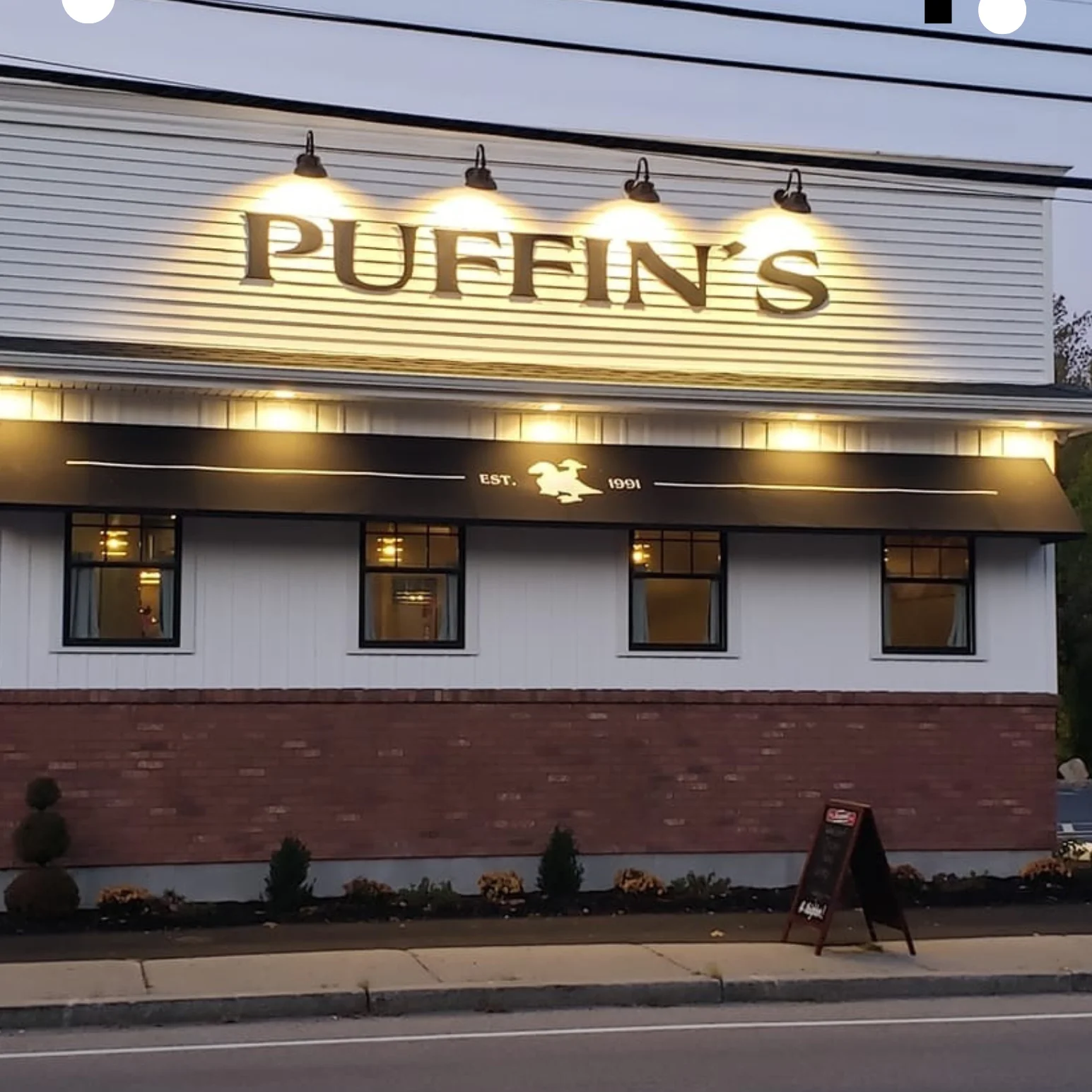 Puffins Restaurant - Millbury