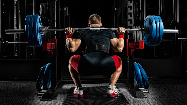 💪 3 Full-body workouts to do in a squat rack