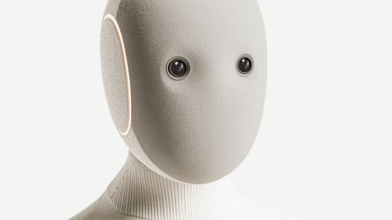 NEO home bot, now open for preorders