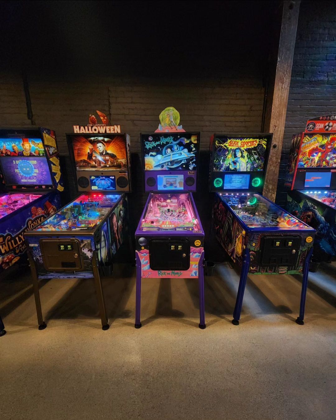 Pinhalla Pinball Pizzeria is Victoria's hottest new entertainment spot