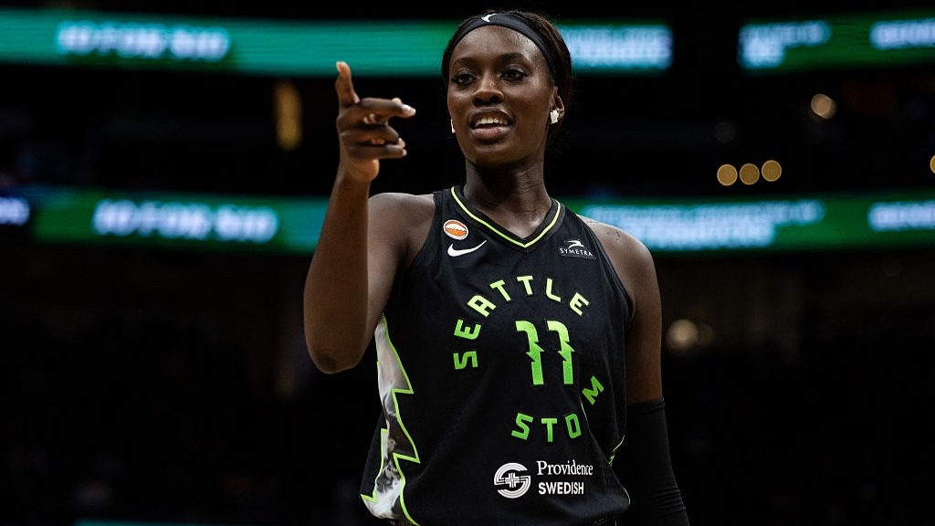 Rookies Awa Fam & Azzi Fudd steal the WNBA spotlight  post thumbnail