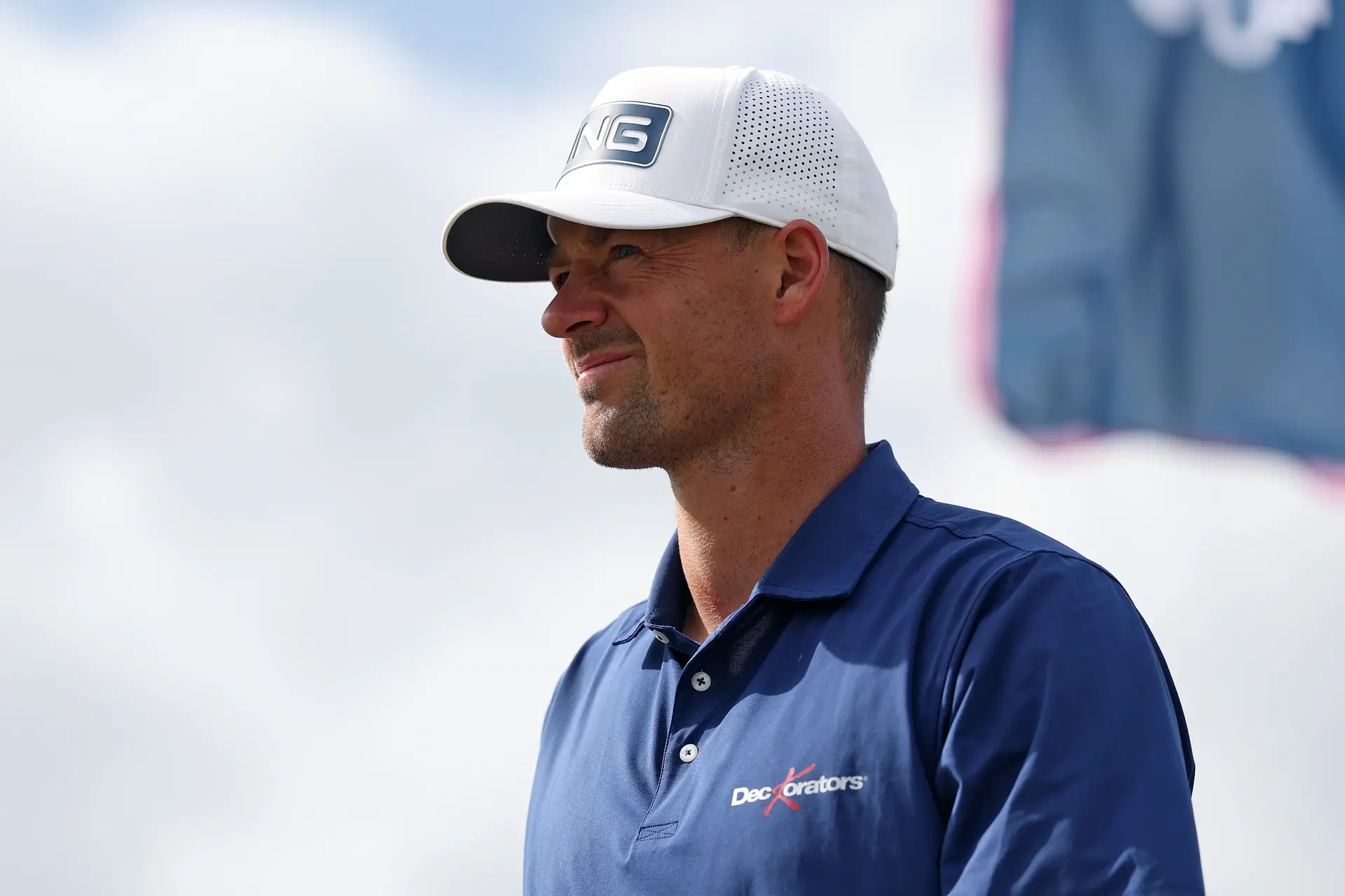 Victor Perez LIV Signing