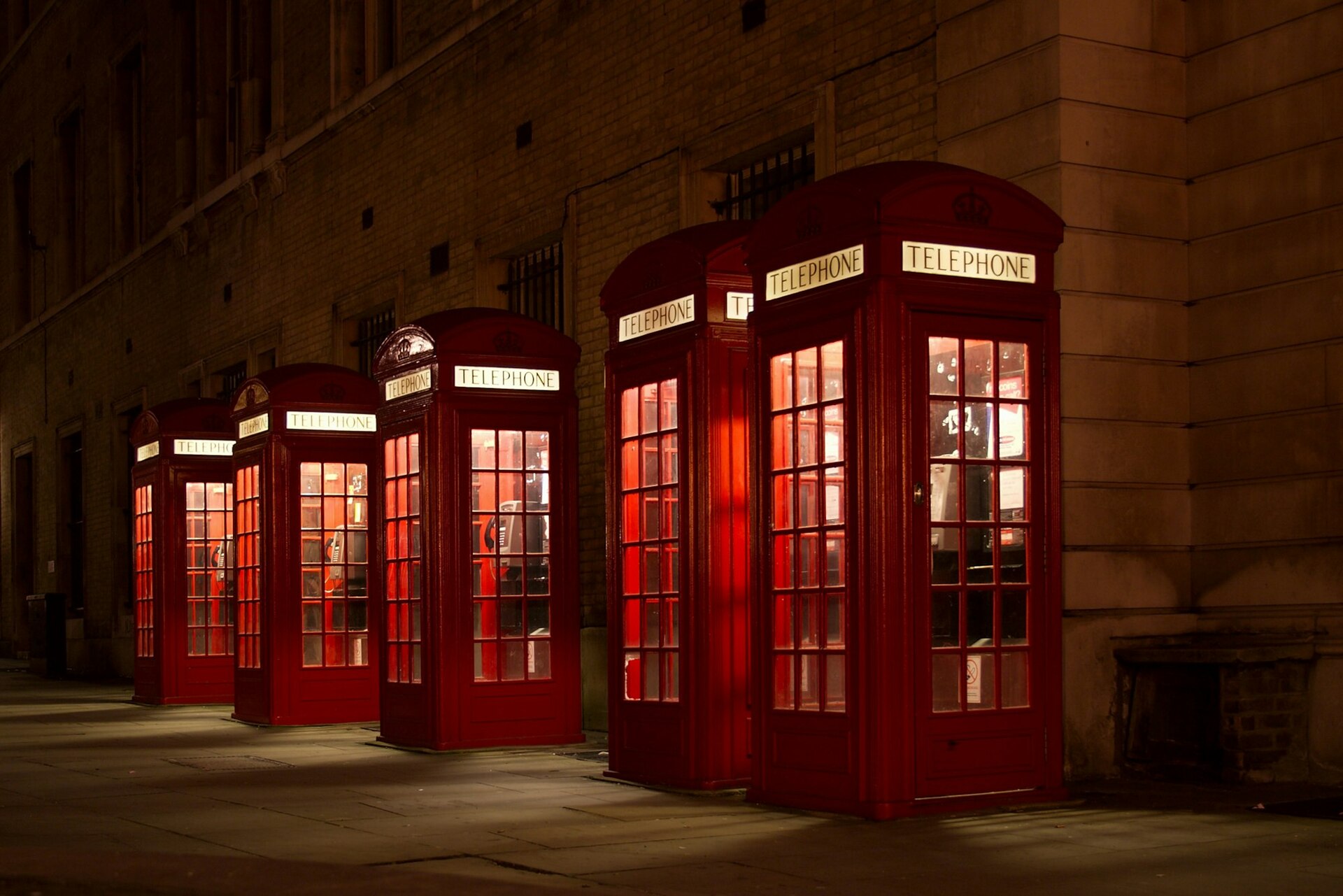 Unleash Your Booth Mojo: How to Upgrade Boring Event Marketing