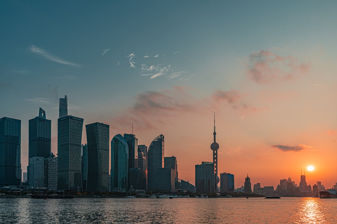 68% off Asia-Pacific → London Heathrow ($1271)