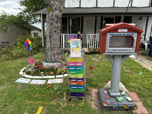 Free Little Art Gallery in Barnhart