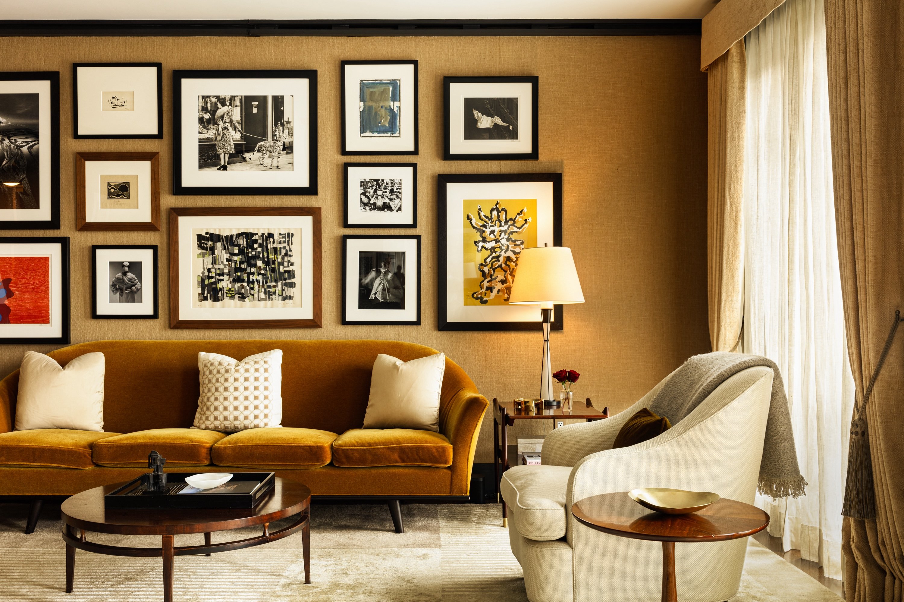 Art and seating at Fasano Fifth Avenue