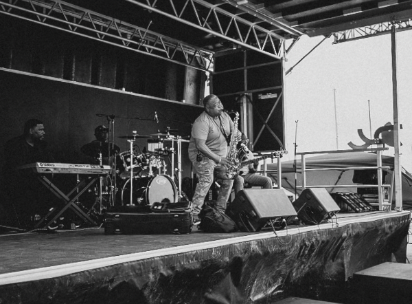 Praise at the Marina