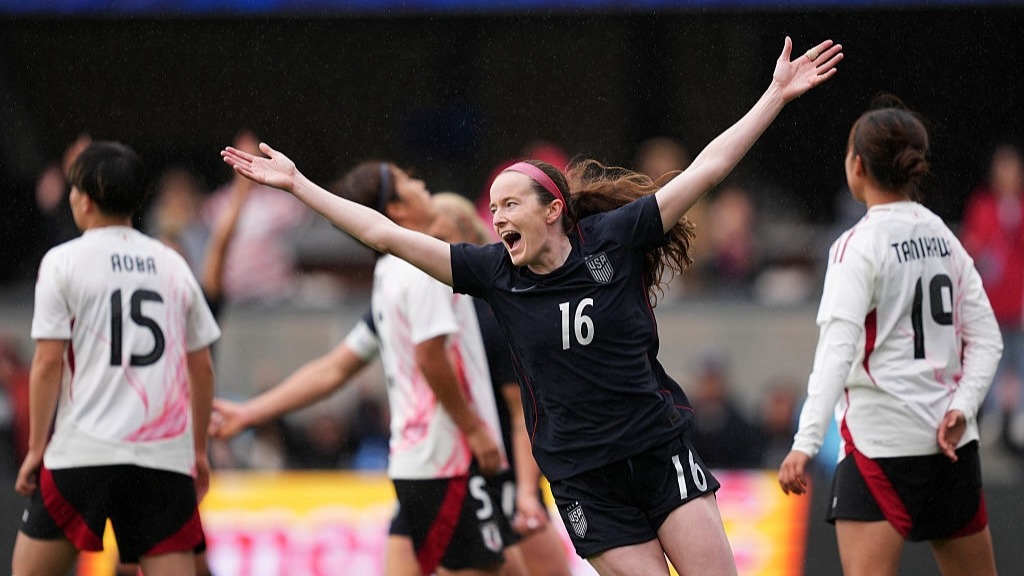 USWNT outlasts Japan 2-1 to open April friendlies post thumbnail